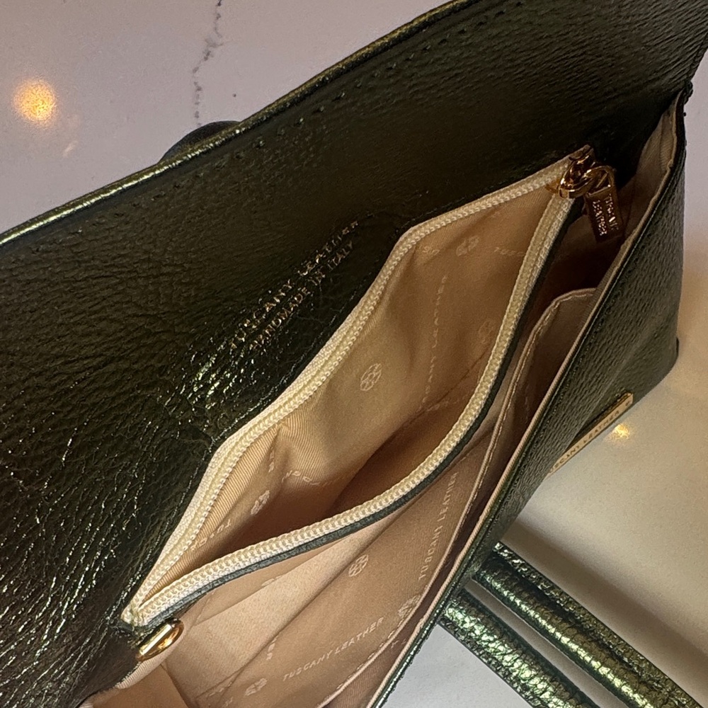 Tuscany Leather Metallic Green Italian Leather Clutch Wristlet Made in Italy 🇮🇹 - Picture 5 of 5